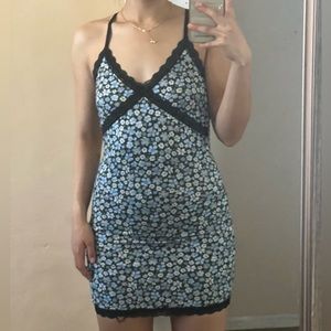 H&M Floral Bodycon Dress 💙